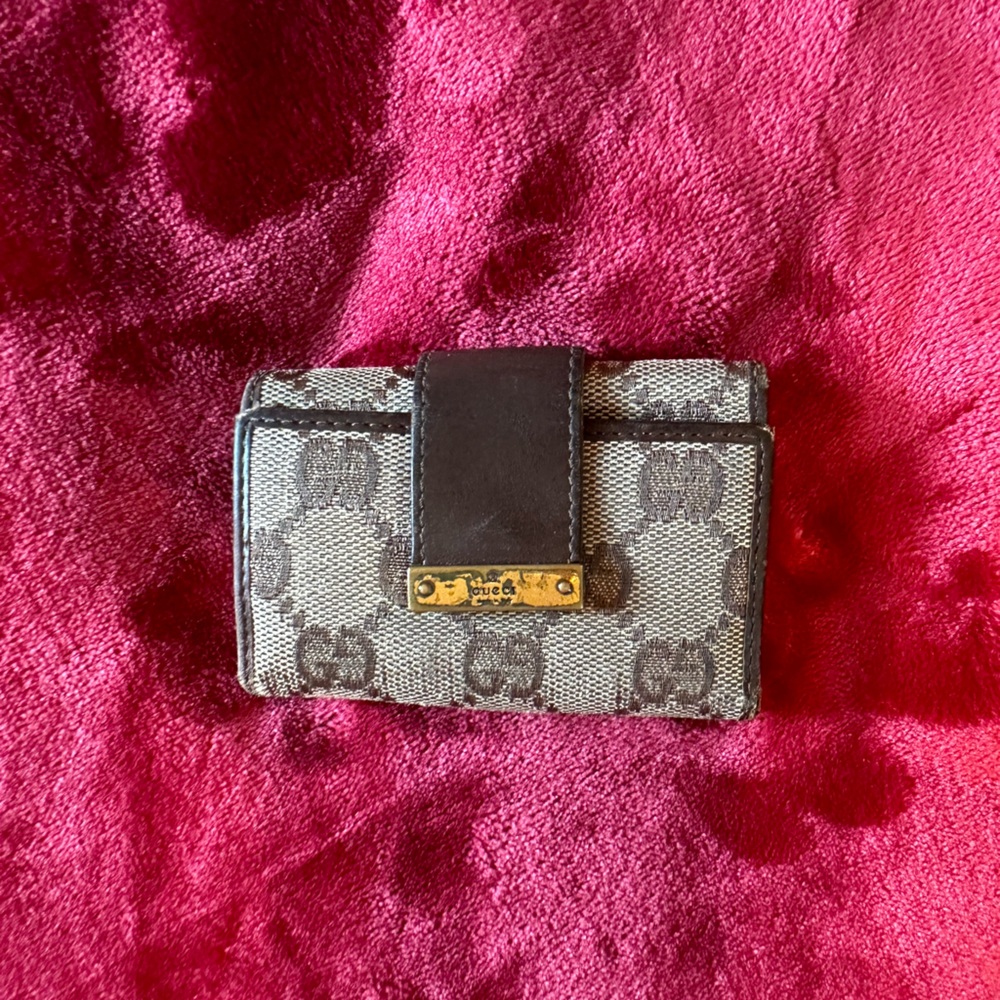 Gucci keys holder used